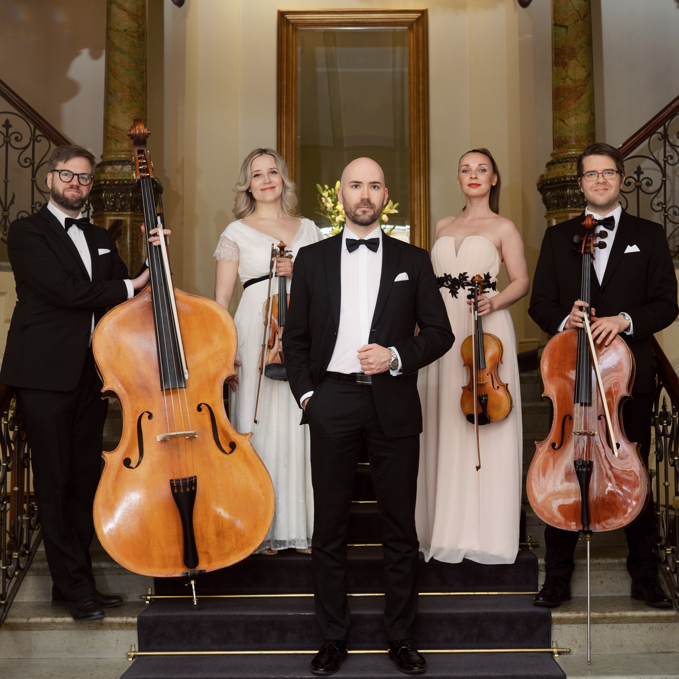 Kämp House Band, keskikoko NELIÖ